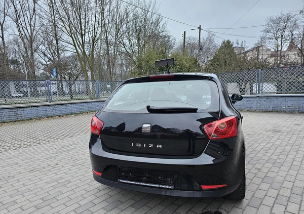 Seat Ibiza cena 17300 przebieg: 175000, rok produkcji 2008 z Wałbrzych małe 46